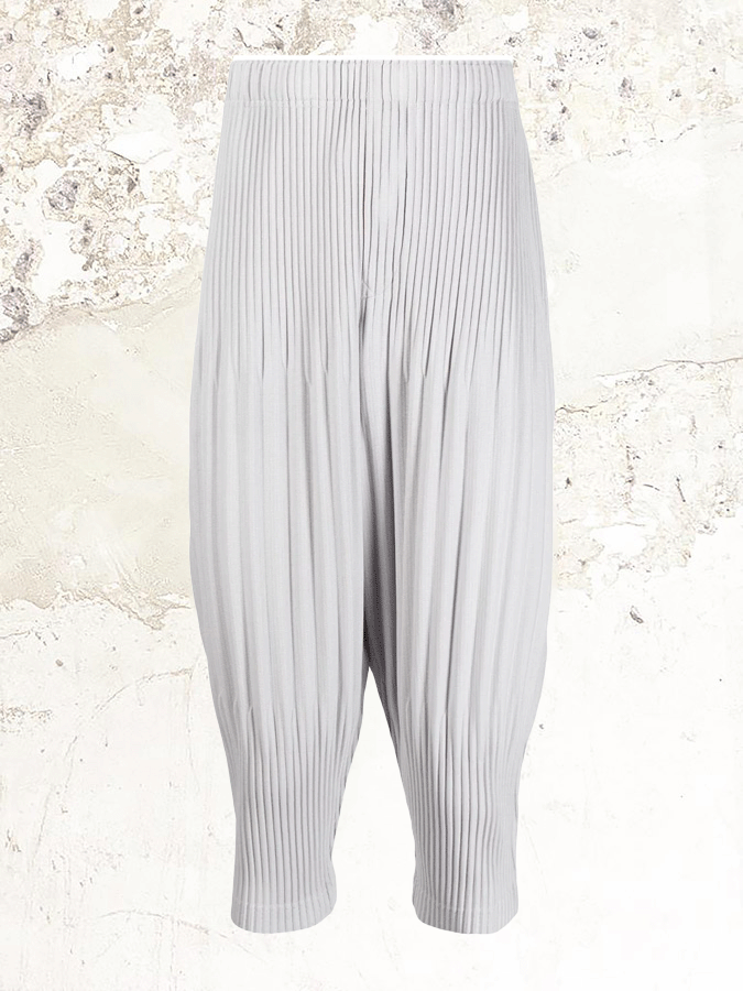 Issey miyake 2025 cropped pants