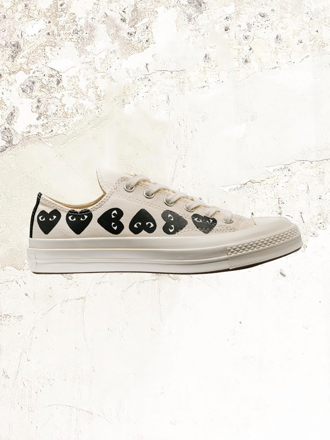 Comme Des Garcons PLAY CONVERSE MDE