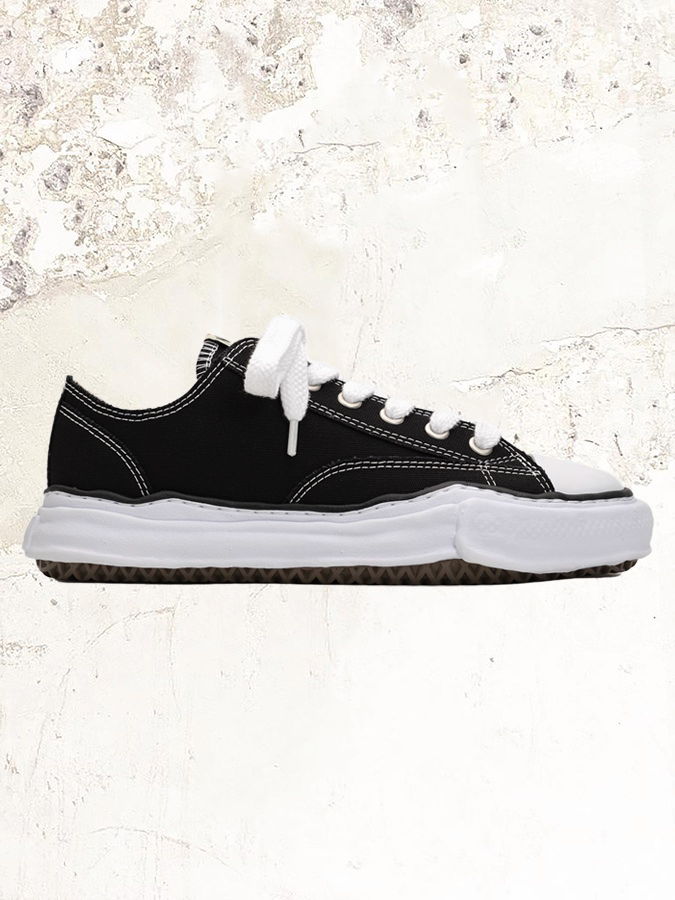 Maison Mihara Yasuhiro PETERSON Canvas Low-top Sneaker