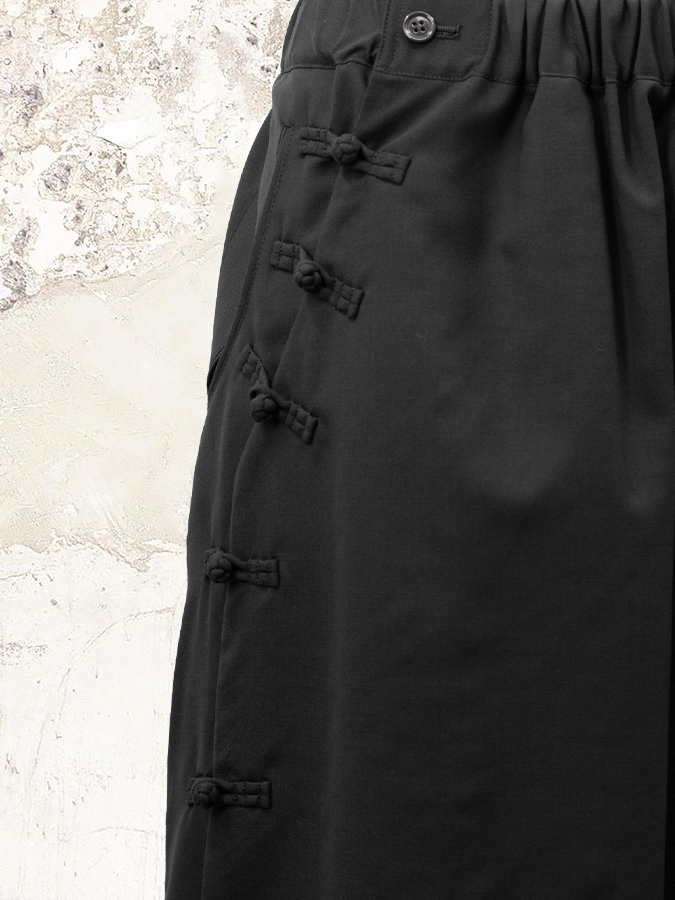 Noir Kei Ninomiya wrap-design buttoned shirt